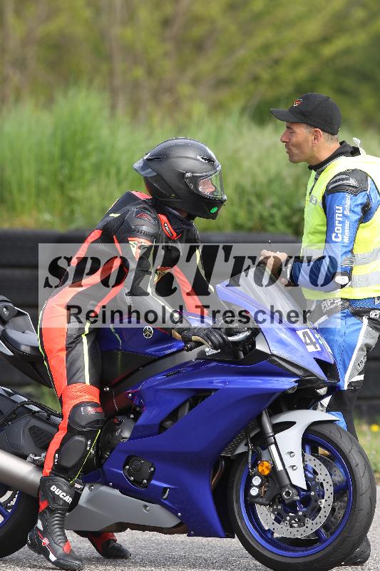 Archiv-2025/10 23.04.2025 Cornu Master School ADR/gruen-vert/47